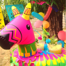 Opblaasbare lama pinata drankhouder
